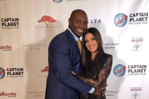 Ryan howard with his wife
